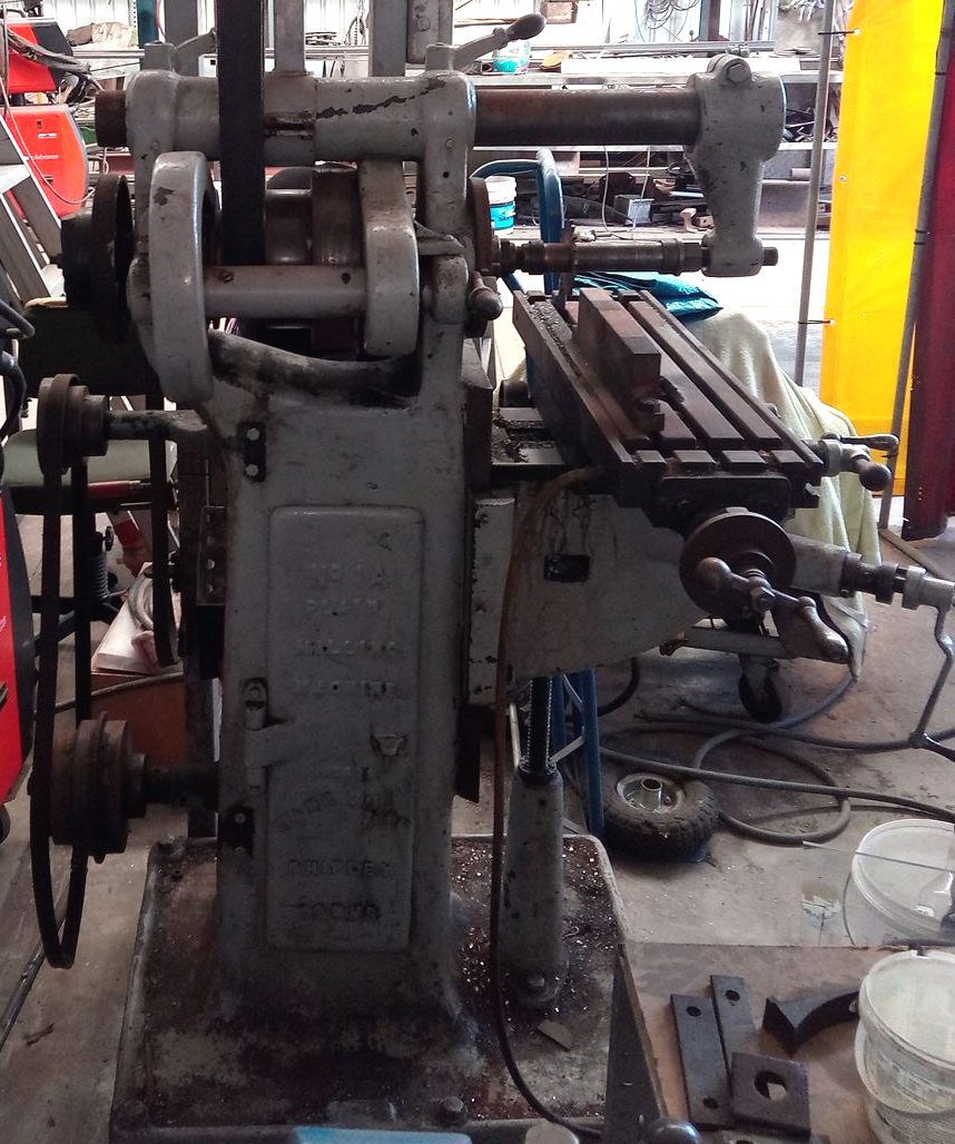 clark milling machine