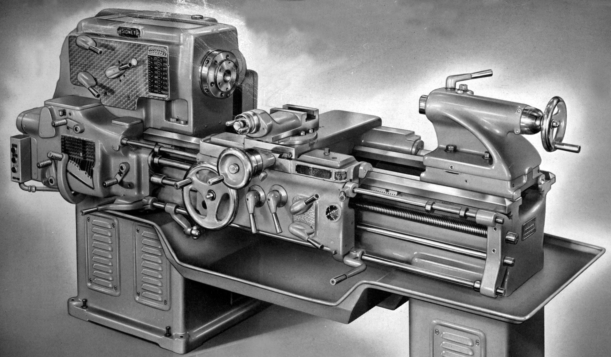 Sidney Model 16 Toolroom Lathe
